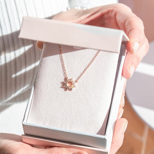 Náhrdelník s diamantovým slnkom Kaitlin