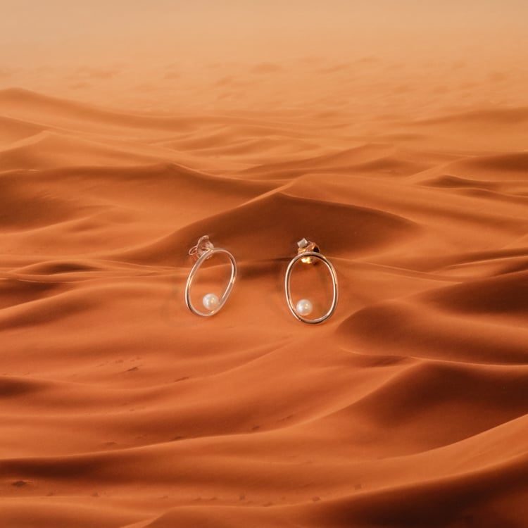 Perlové náušnice z pozlateného striebra Stane 101240