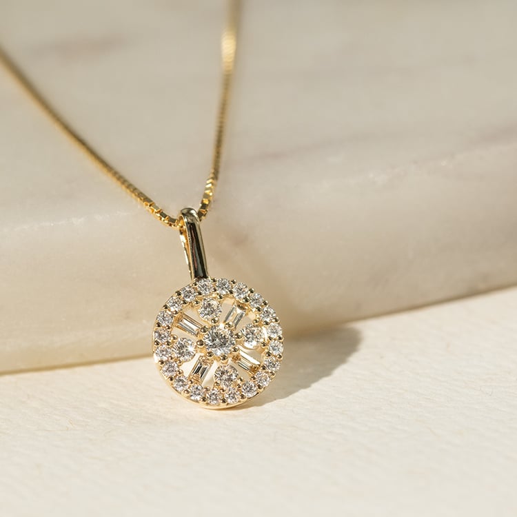 Elegantný diamantový prívesok Janika 138644