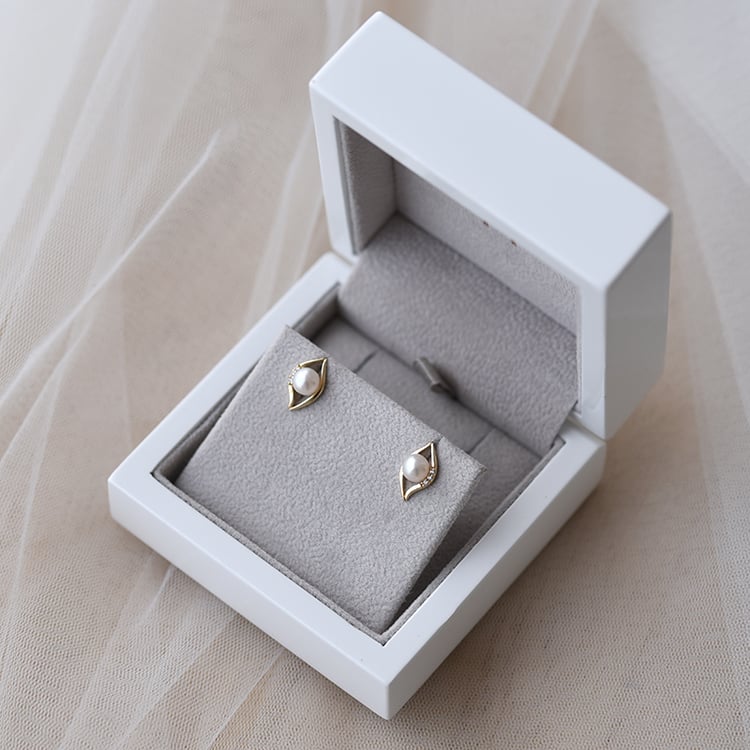 Elegantné perlové náušnice 61629