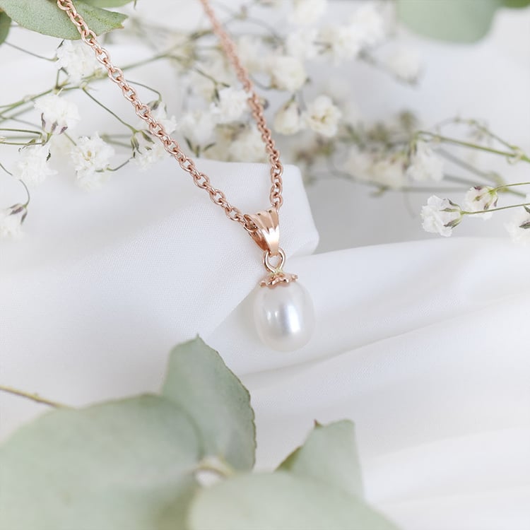 Pozlátený prívesok s perlou 87979