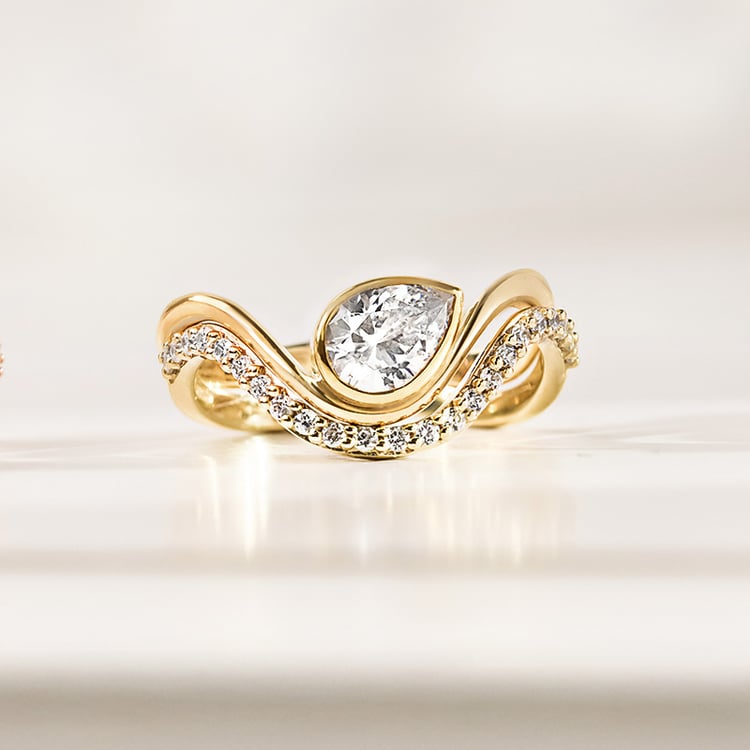 Romantický zásnubný set prsteňov s diamantmi 156058