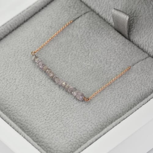 Zlatý náramok s ružovými nebrúsenými diamantmi Elanie