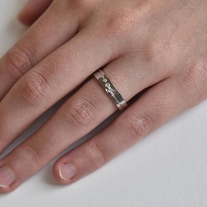 Zlaté svadobné obrúčky s diamantmi Redby