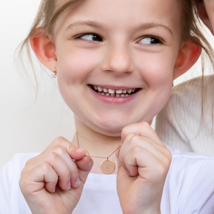 Strieborný prívesok Malý princ s ružou a gravírom 122300