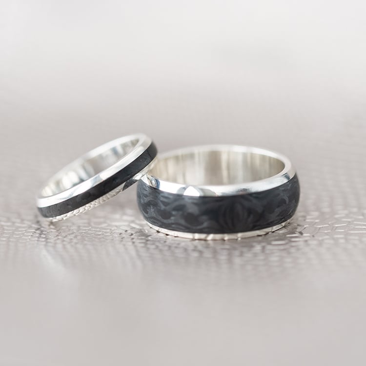 Pologuľaté snubné prstene z krabónu a zlata Kramer 97551