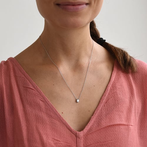 Zlatý náhrdelník s 0.3ct GIA certifikovaným oval diamantom Dagny