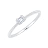 Minimalistischer Ring aus Silber mit einem Lab Grown Diamanten in Emerald-Form Henrik