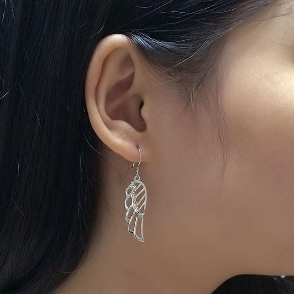 Visiace strieborné náušnice 11479