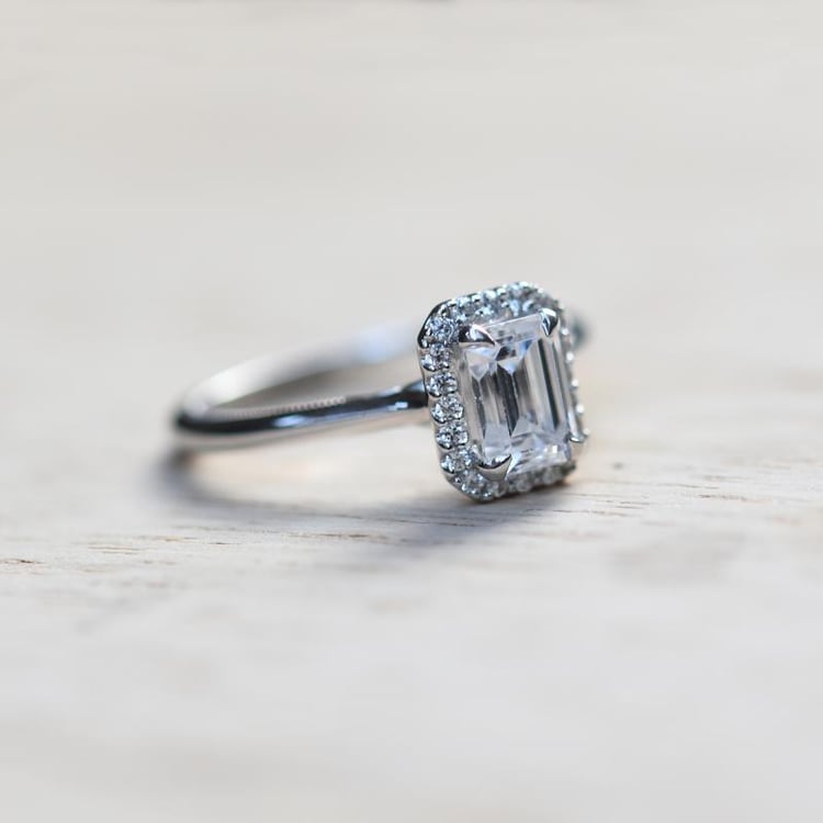 Zlatý zásnubný prsteň 49483