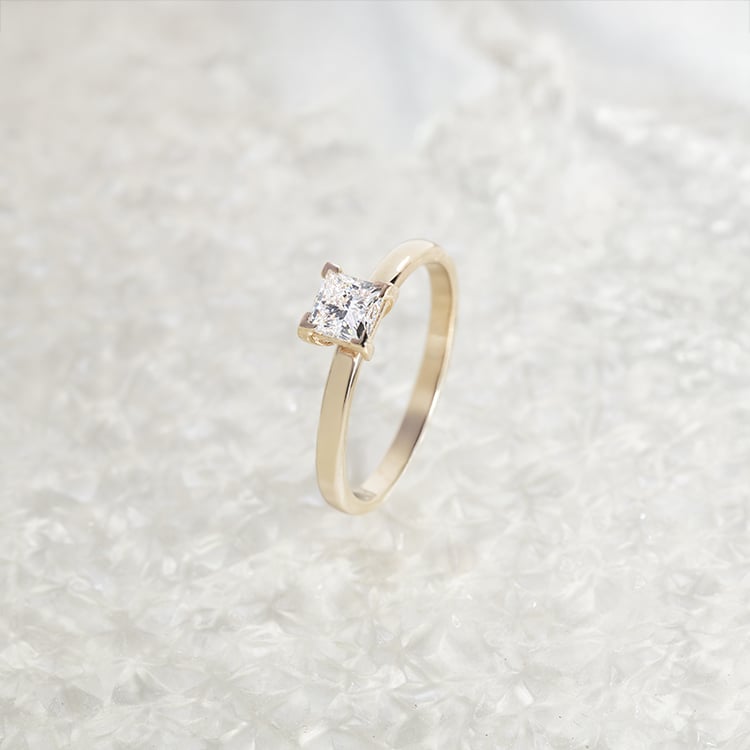 Zásnubný prsteň s princess diamantom Naneala 149649