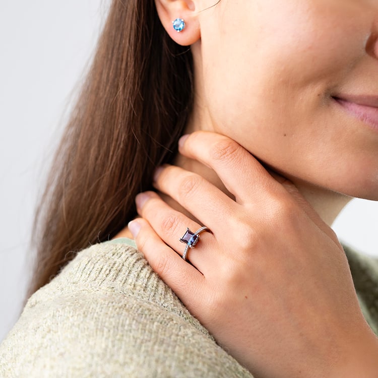 Prsteň s lab-grown alexandritom a diamantmi Kip 147465