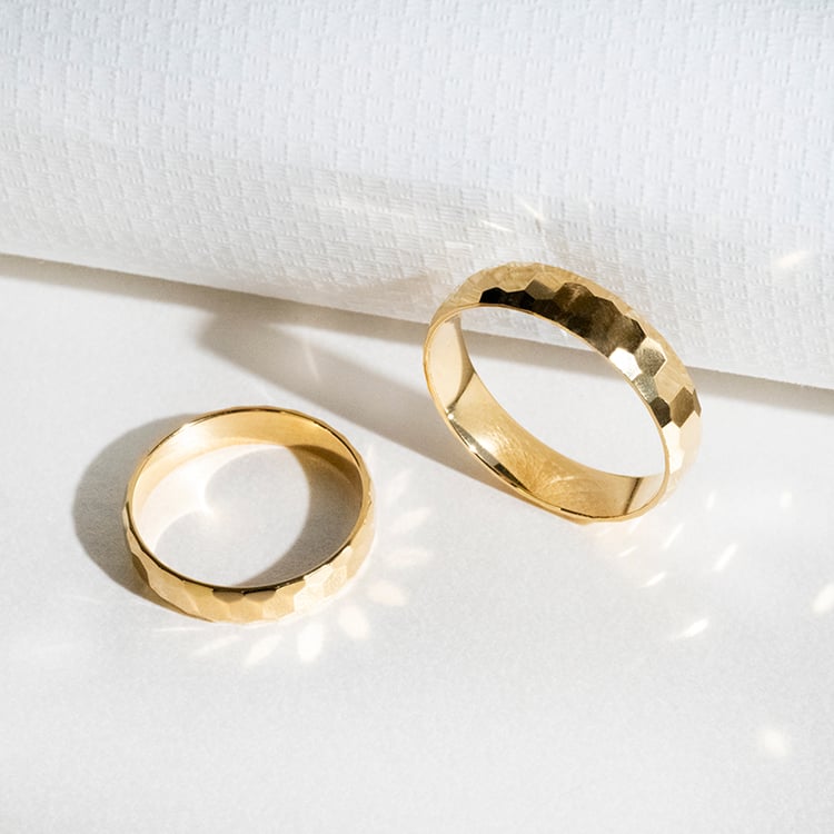 Zlaté tepané svadobné obrúčky Patton 114107