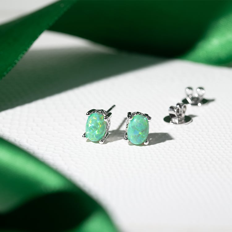 Strieborné náušnice so zelenými opálmi Kana 130470