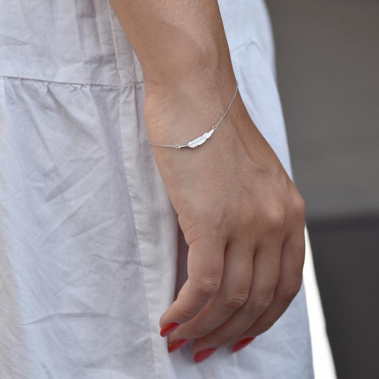 Strieborný fashion náramok Fleam 33581