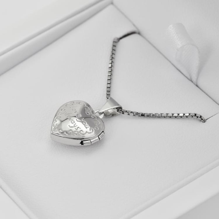 Strieborný medailón na foto 35311