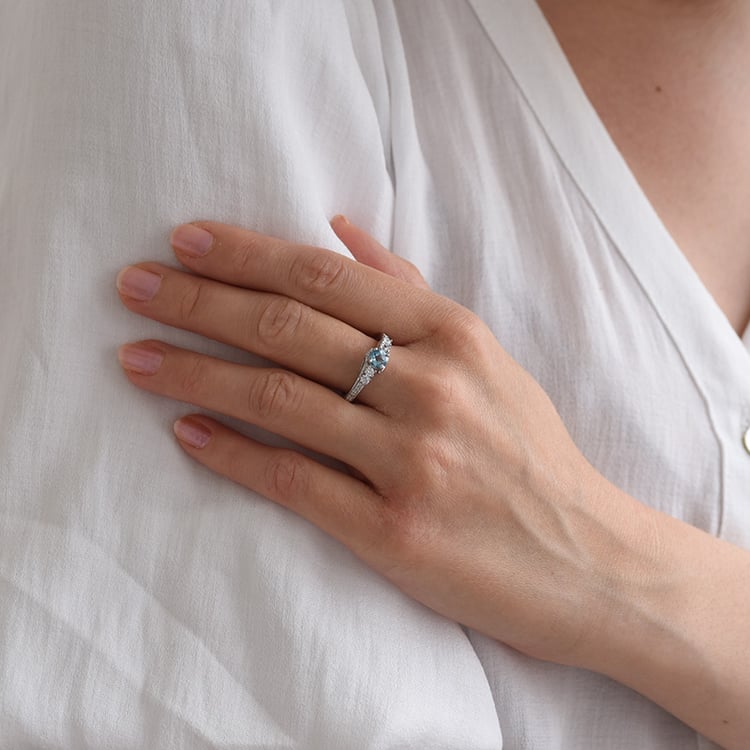 Prsteň s topazom 65548