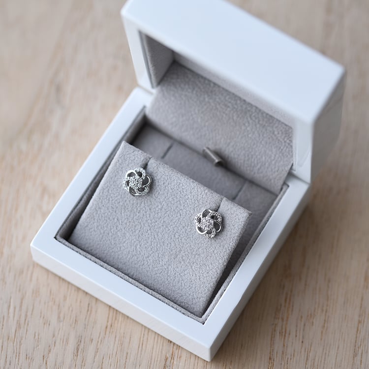 Set diamantových šperkov v tvare kvetu Crisanta 146991