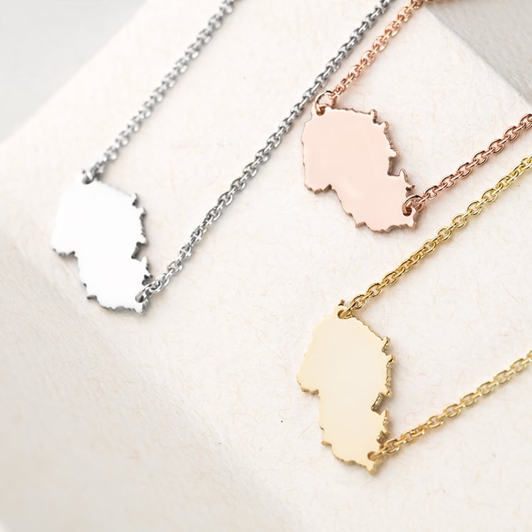 Strieborný náhrdelník Česká republika 147761