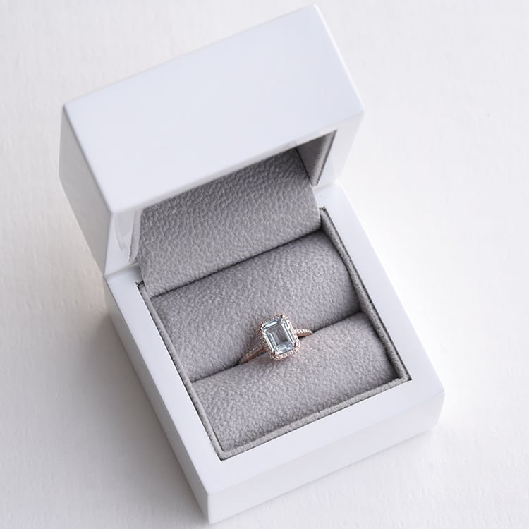 Zlatý prsteň 74942