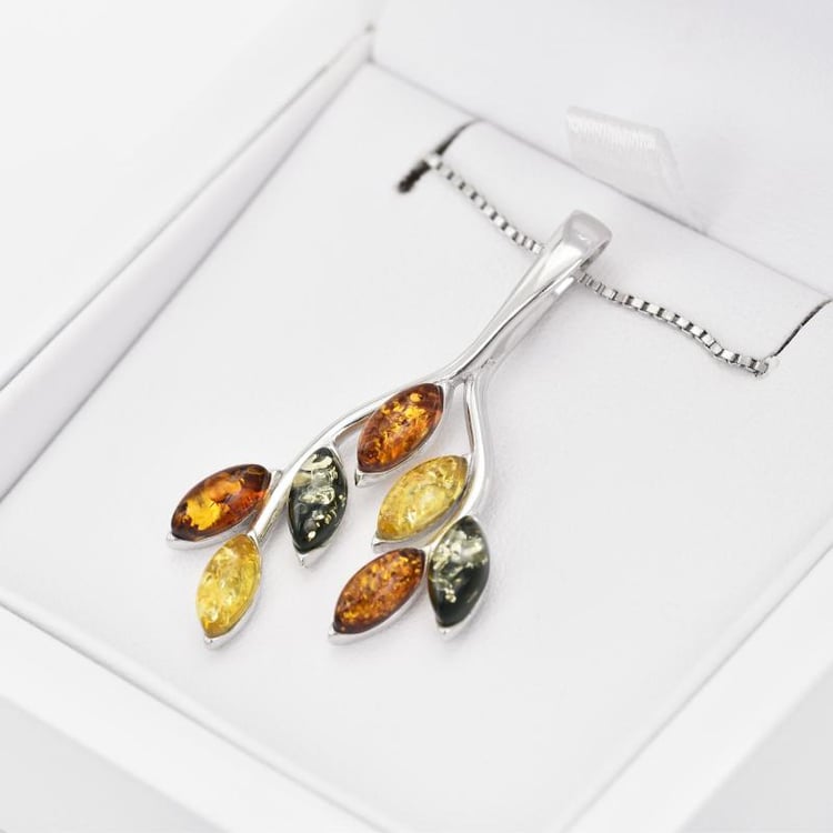 Nádherný jantárový náhrdelník 21014