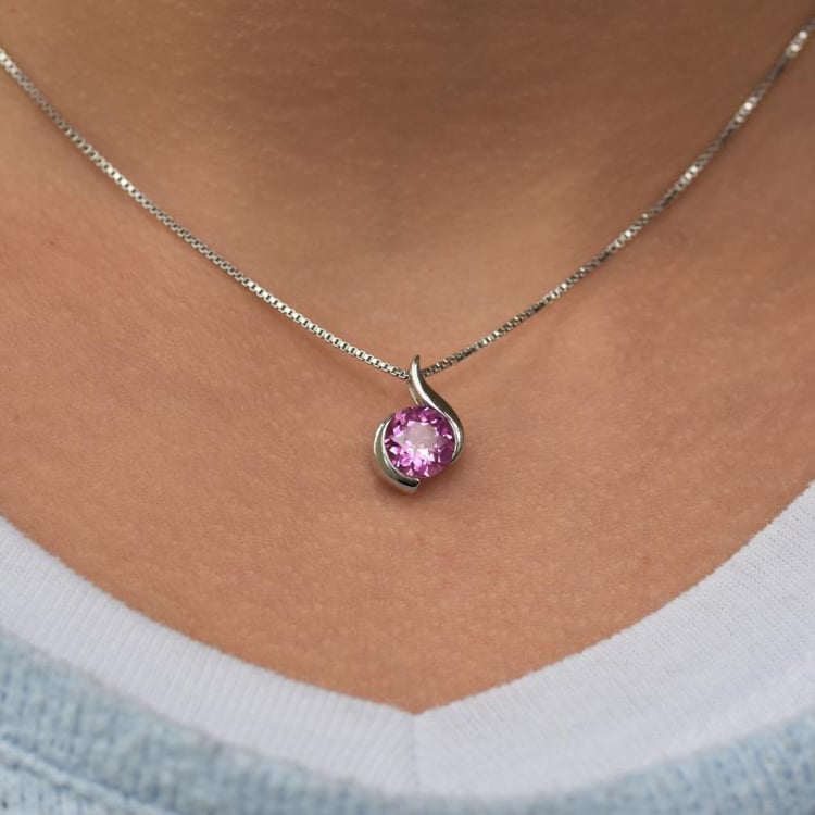 Zafír v náhrdelník zo striebra 17314