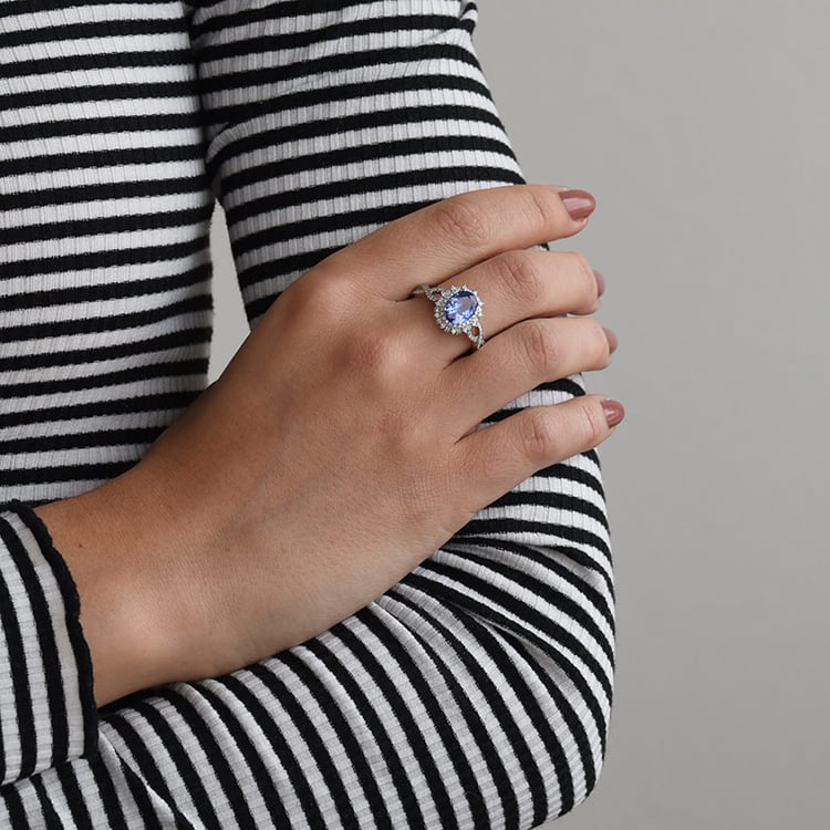 Zlatý prsteň 72327