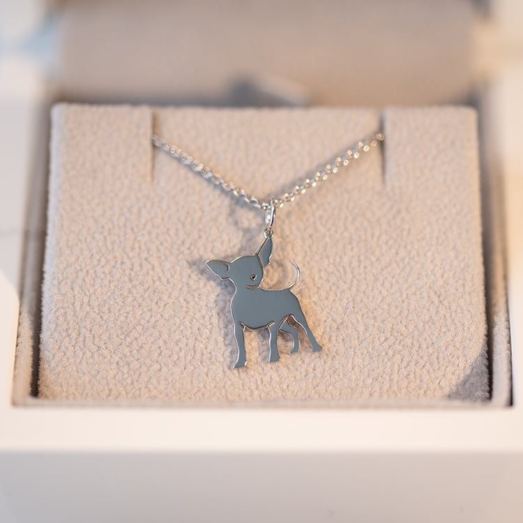 Prívesok v tvare psa s gravírom Chihuahua 98371