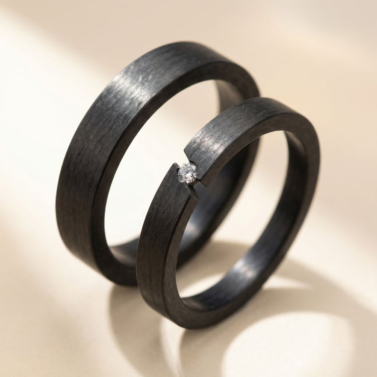 Ploché karbónové svadobné obrúčky s diamantom Jammu 166583