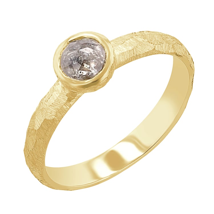 Tepaný prsteň so salt and pepper diamantom v rutovom bruse Fritzi 117244