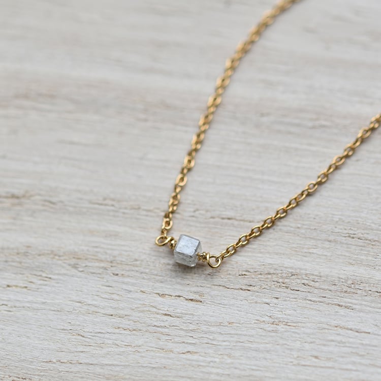 Dámsky náramok s kockou diamantu 42204