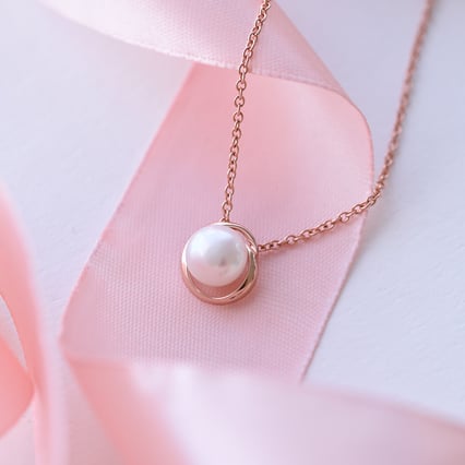 Romantická perlová kolekcia zo striebra Takita