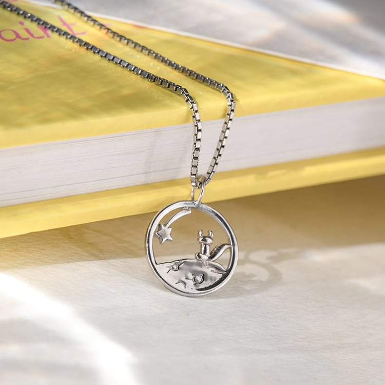 Kolekcia strieborných vykrojených náhrdelníkov Malý princ 141935
