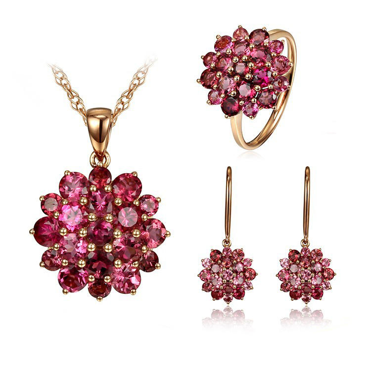 Zlatá kolekcia troch šperkov s turmalínmi