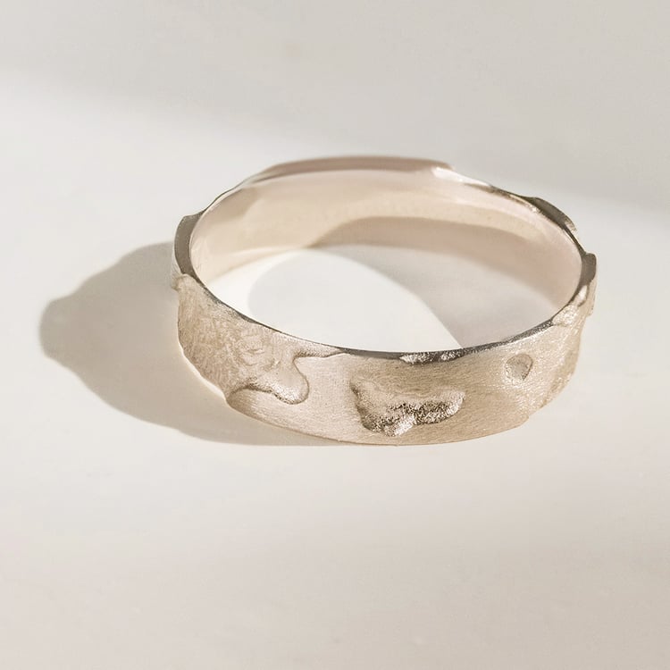 Svadobné obrúčky s ručne rytým povrchom Cley 166264