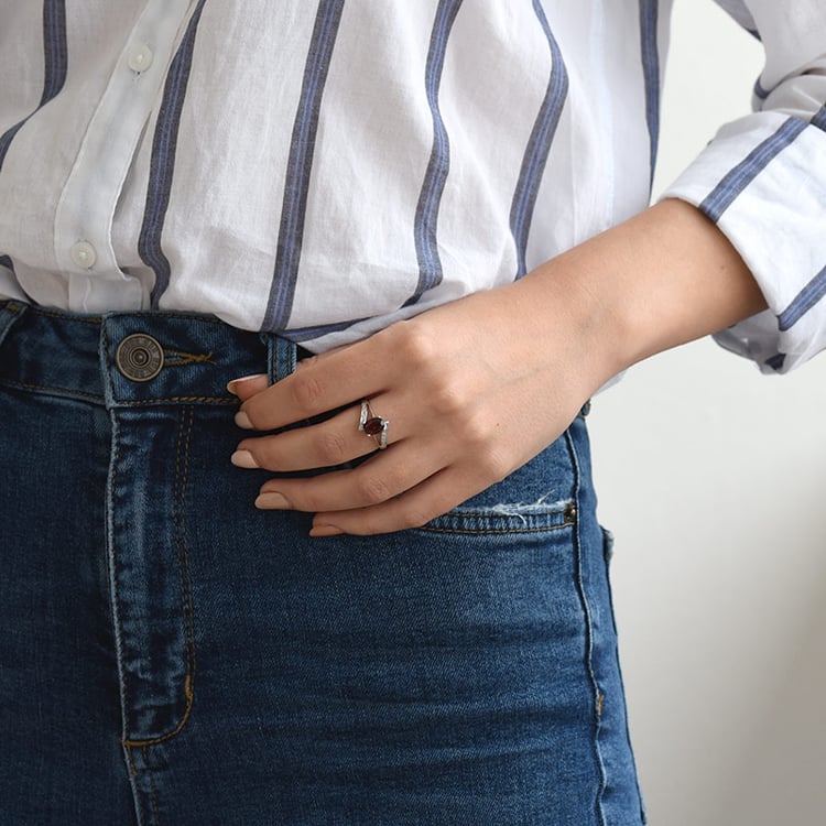 Prsteň s granátom 69264