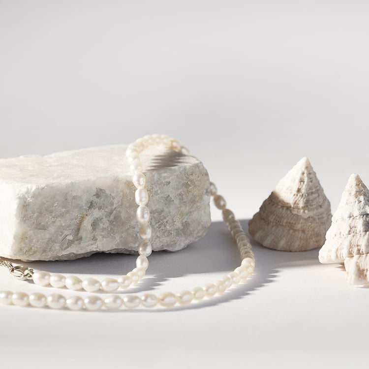 Strieborný perlový náhrdelník Cherie 142186