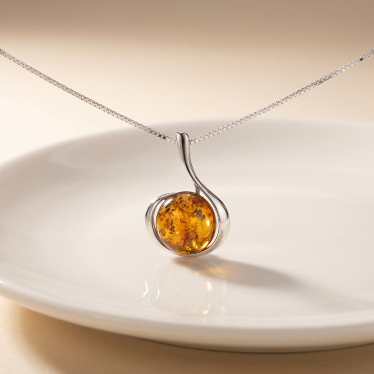 Strieborný prívesok s jantarom Lela 166740