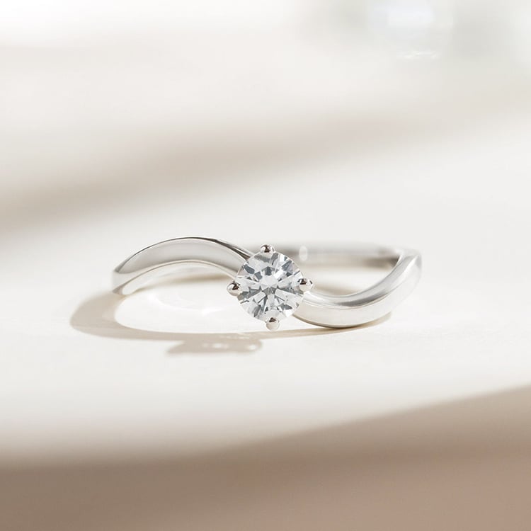 Zásnubný prsteň s lab-grown diamantom 155124