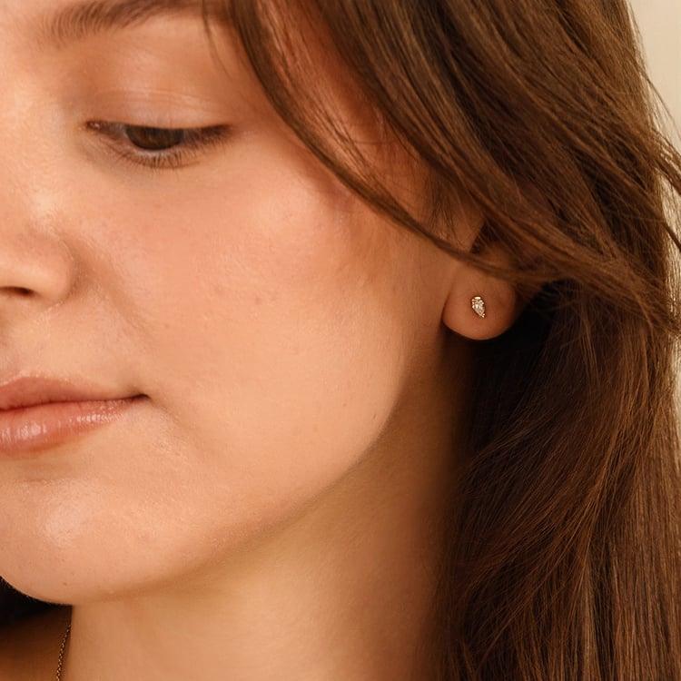 Minimalistické zlaté napichovacie náušnice s pear diamantmi Ronja 161866