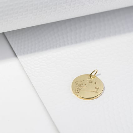 Prívesok Malý princ s líškou a gravírom zo striebra