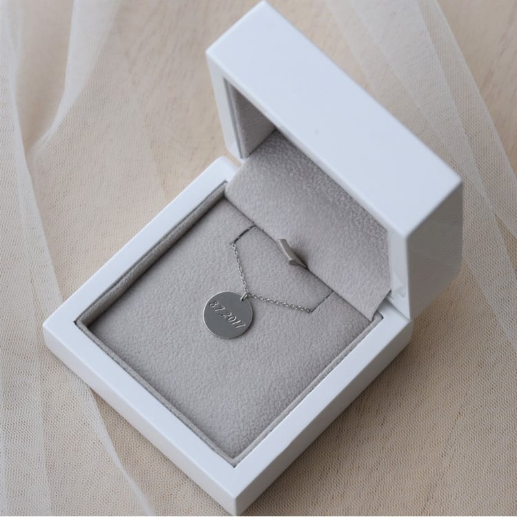 Platinový prívesok s gravírom 70564