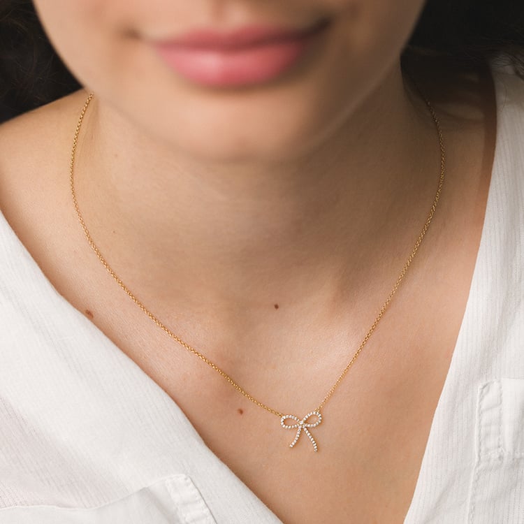 Mašlička v diamantovom náhrdelníku Helyne 153841