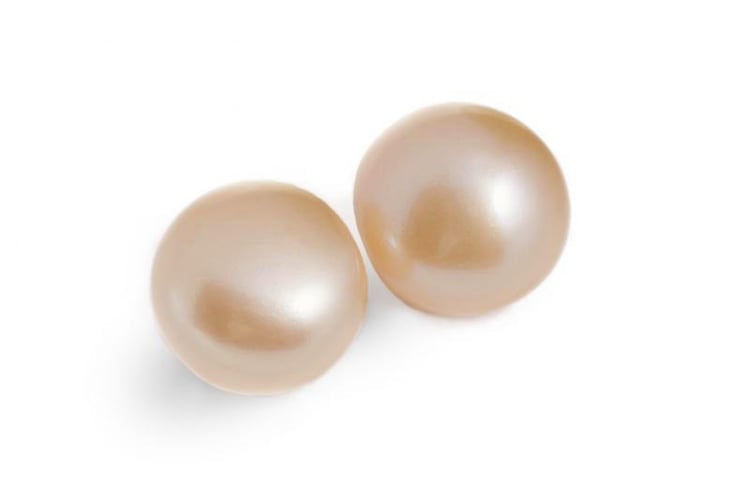 Strieborné náušnice s broskyňovými perlami 