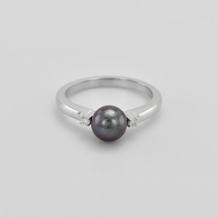 Prsteň s diamantmi a čiernou perlou 45316