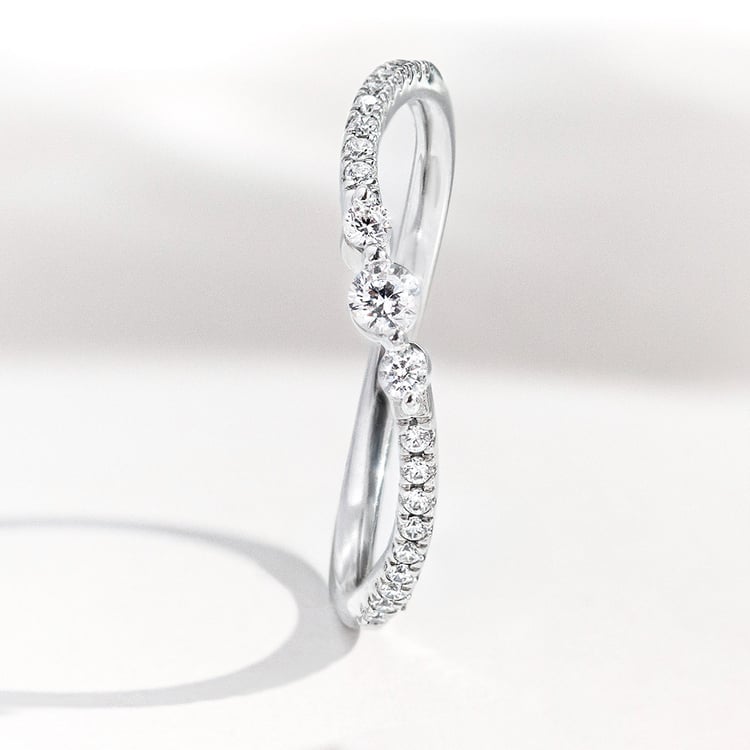 Zvlnený zlatý prsteň s lab-grown diamantmi Mikael 162122