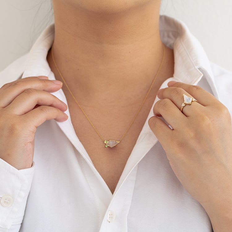 Jedinečný prsteň s mesačným kameňom Floki 124143