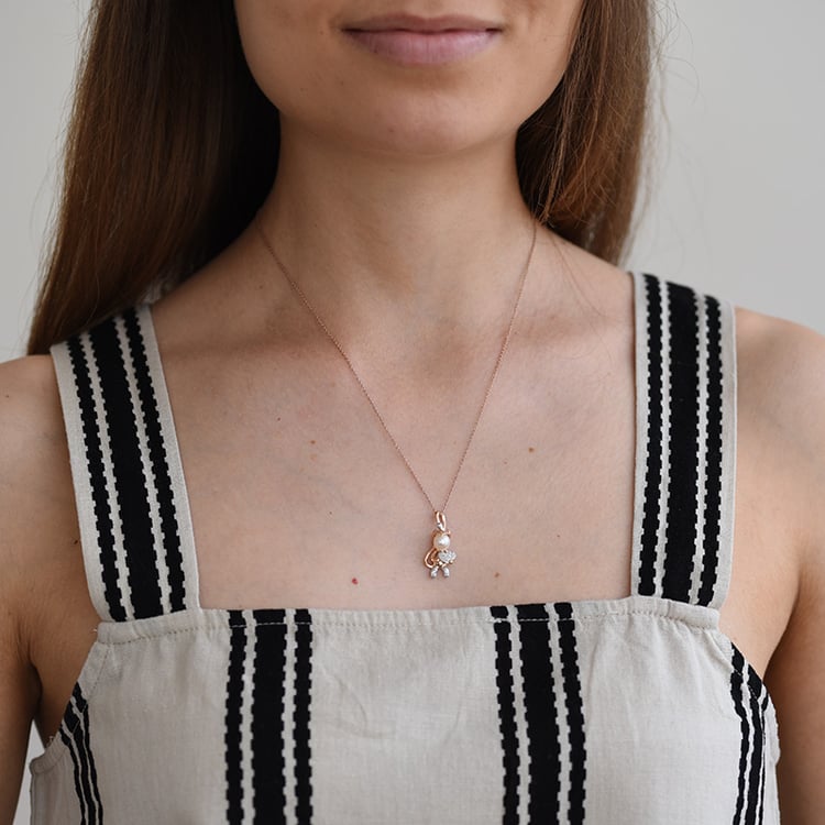 Zlatý diamantový náhrdelník s čertom 63974