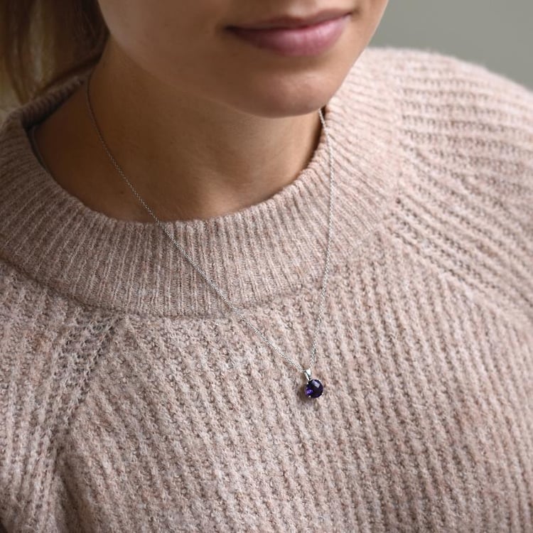 Zlatý náhrdelník s round ametystom 51724