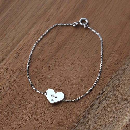 Zlatý srdcový náramok s gravírovaním a diamantom Nensi